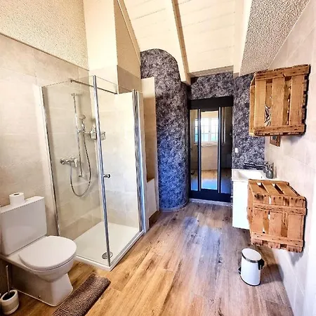 D'hotes Le Bargeot Hotel *